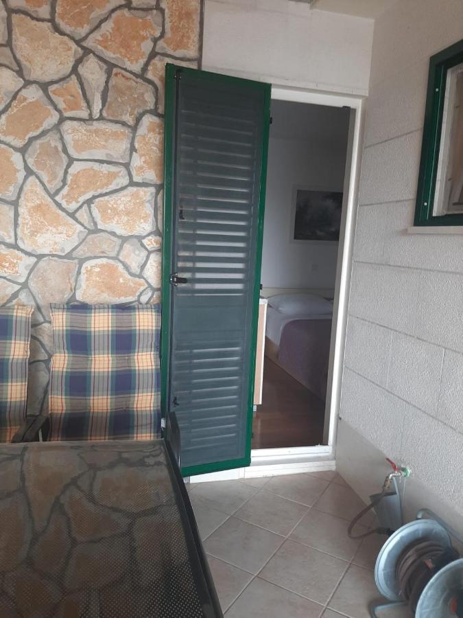 Apartman Gelic Makarska Exteriör bild