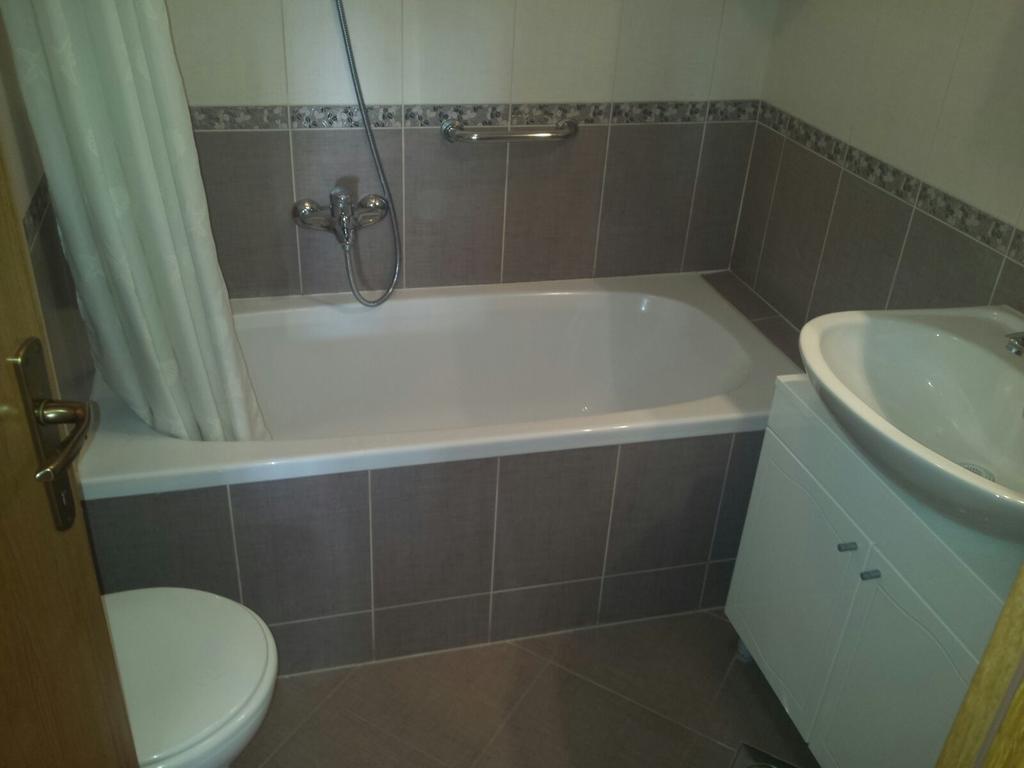Apartman Gelic Makarska Exteriör bild