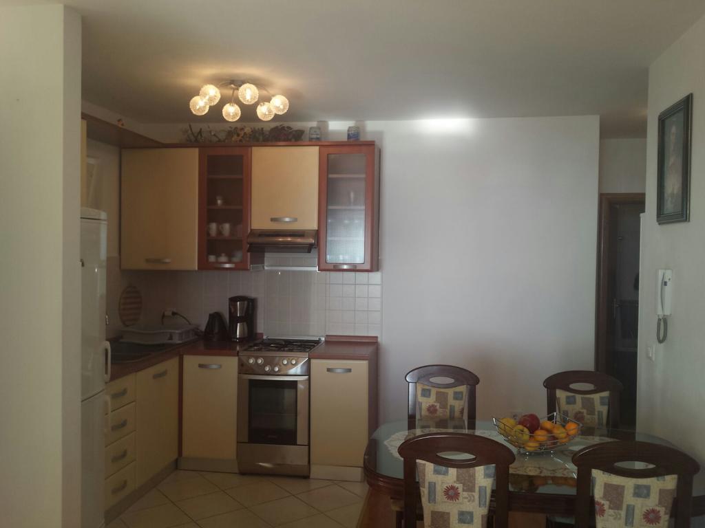 Apartman Gelic Makarska Exteriör bild