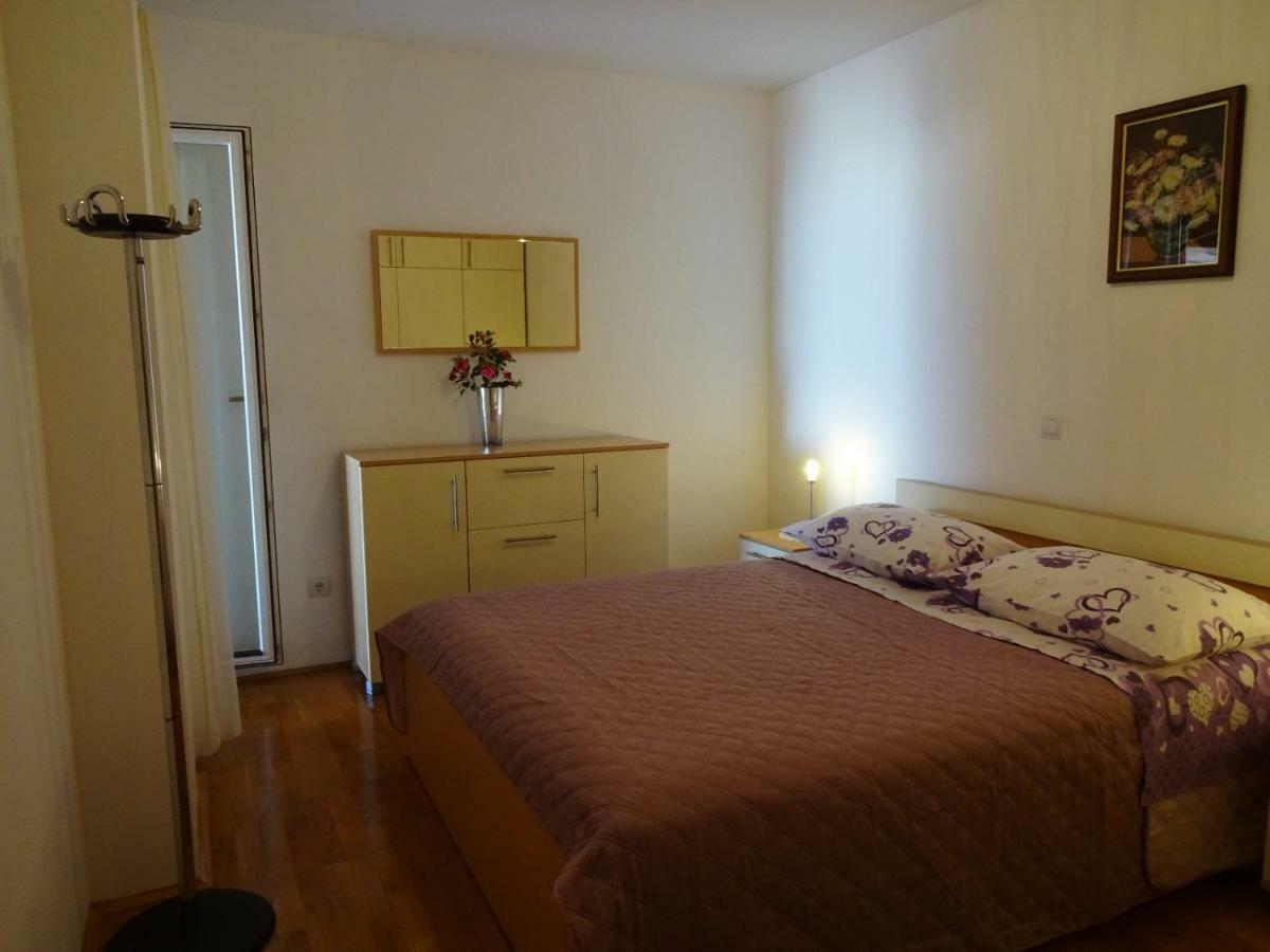 Apartman Gelic Makarska Exteriör bild
