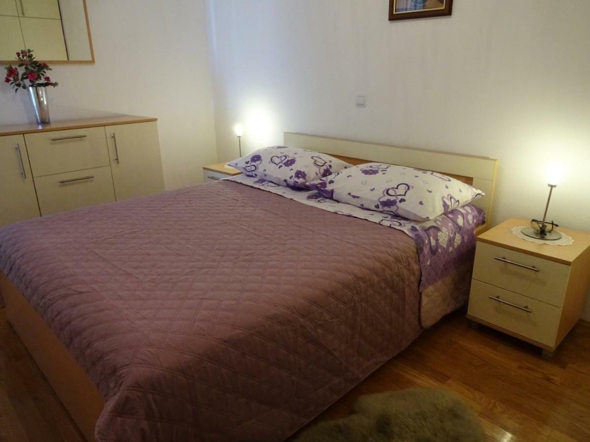 Apartman Gelic Makarska Exteriör bild